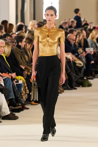 Look 21